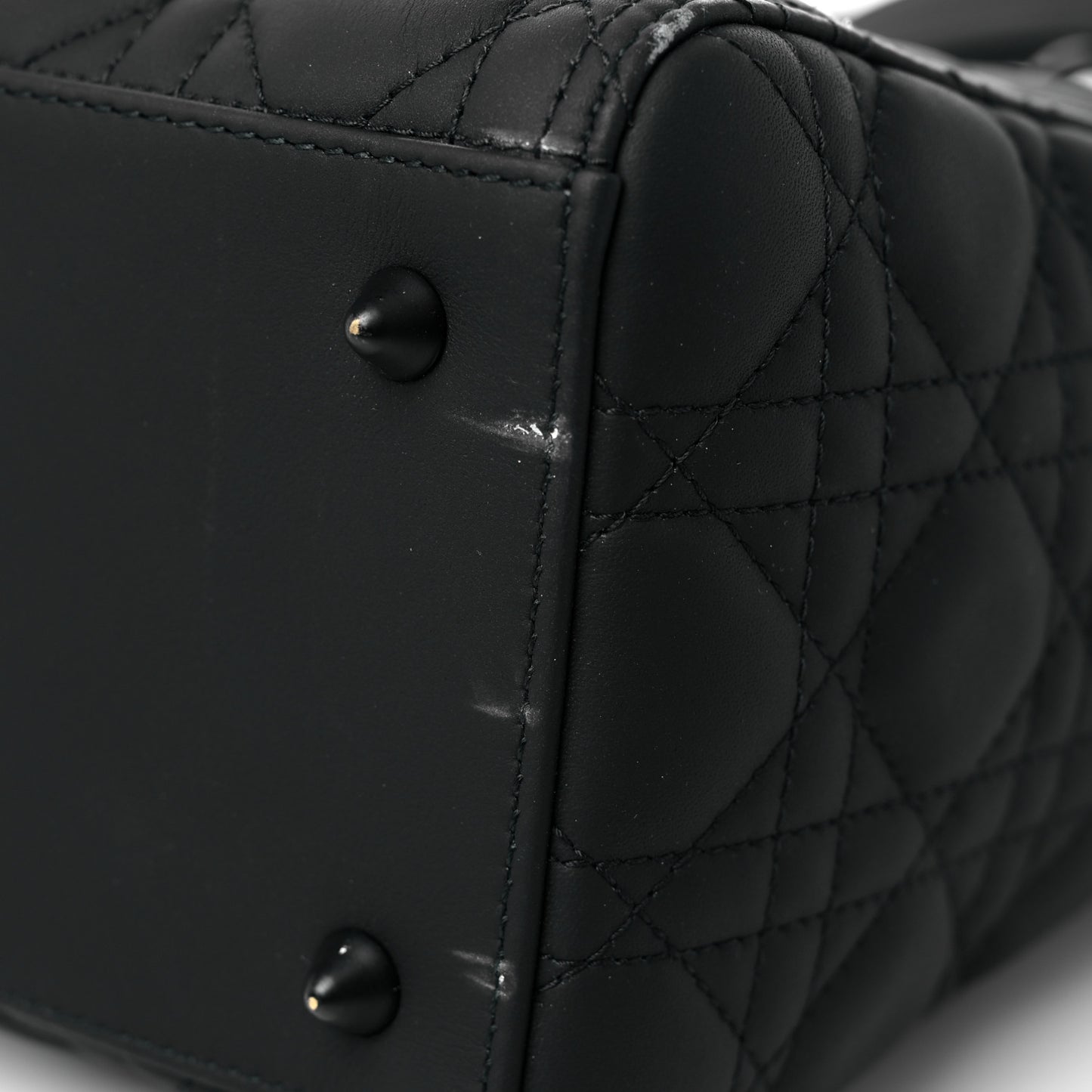 Ultra Matte Calfskin Cannage Medium Lady Dior Black