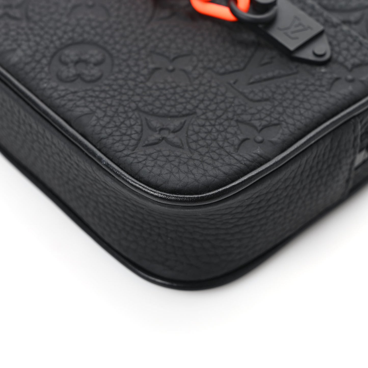 Taurillon Monogram Uniformes Solar Ray Soft Pochette Volga Belt Bag Black