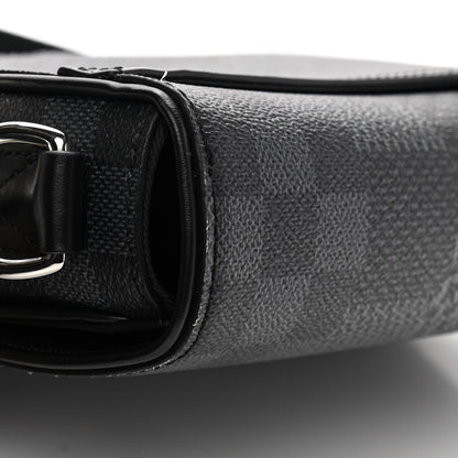 Louis Vuitton Damier Graphite 3D Studio Messenger 11 of 13