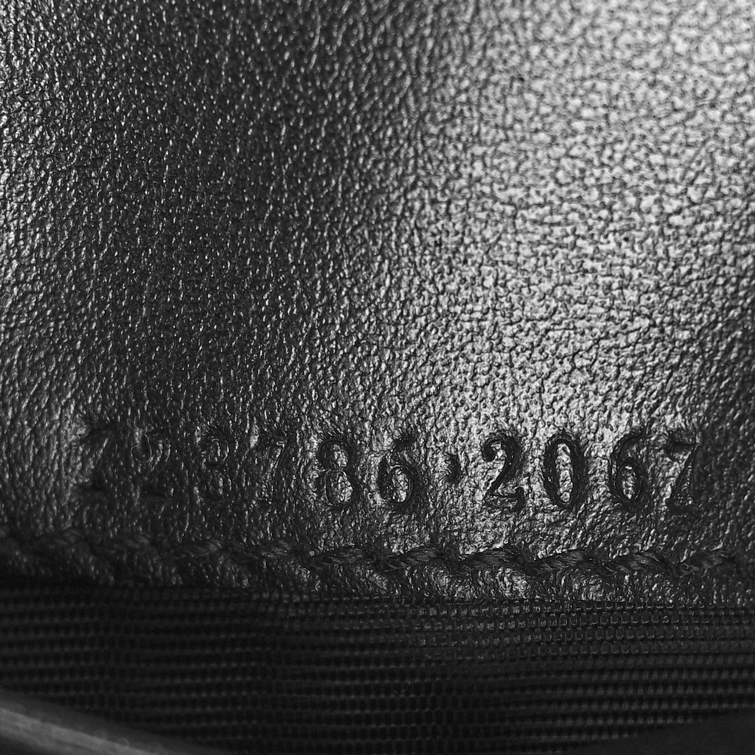 Gucci Calfskin GG Matelasse Card Case Wallet Black 8 of 9
