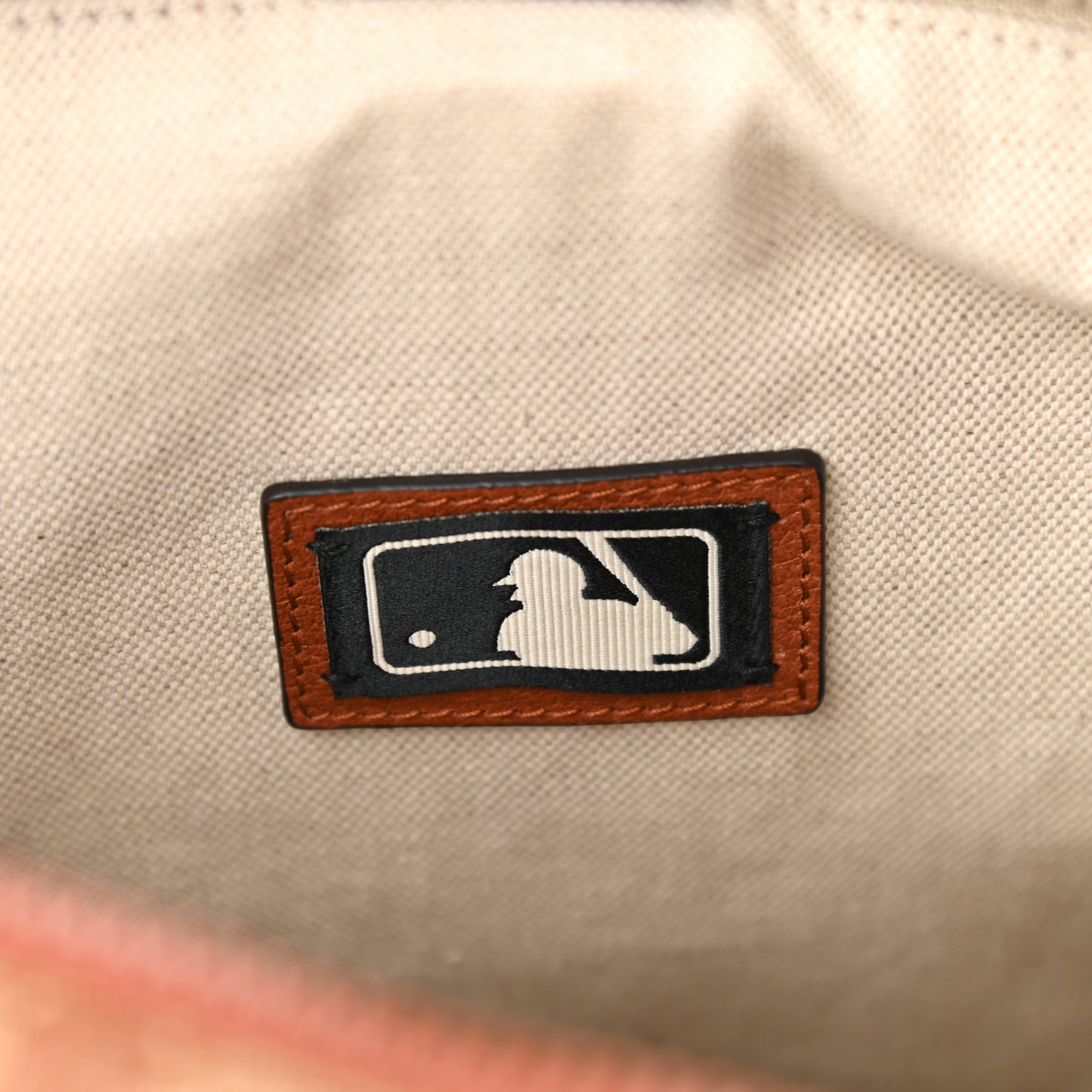 X MLB GG Monogram NY Yankees Medium Backpack Beige Ruggine Ivory