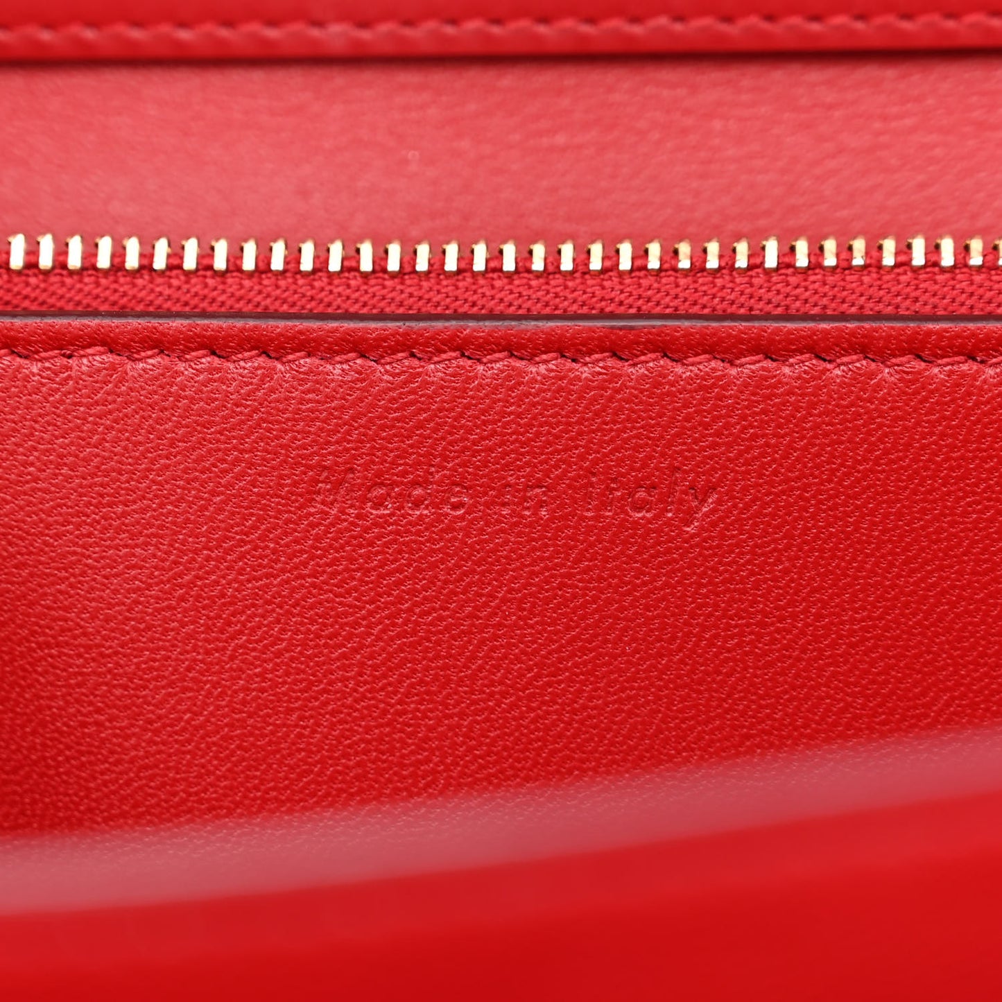 Box Calfskin Medium Classic Box Flap Bag Red