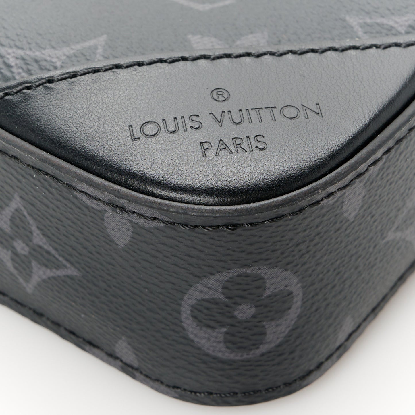 Reverse Monogram Eclipse Trio Messenger Large Pochette