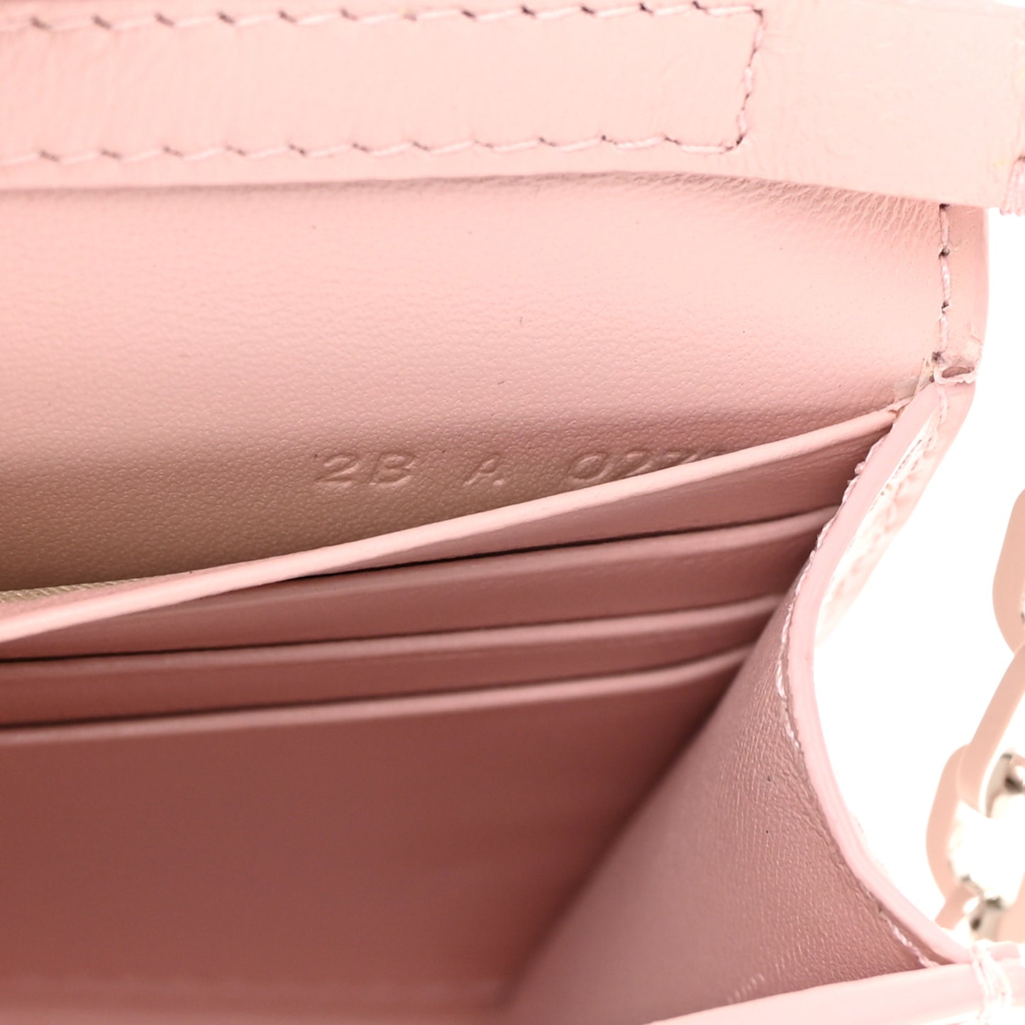 Box Calfskin 4G Wallet on Chain Pale Pink