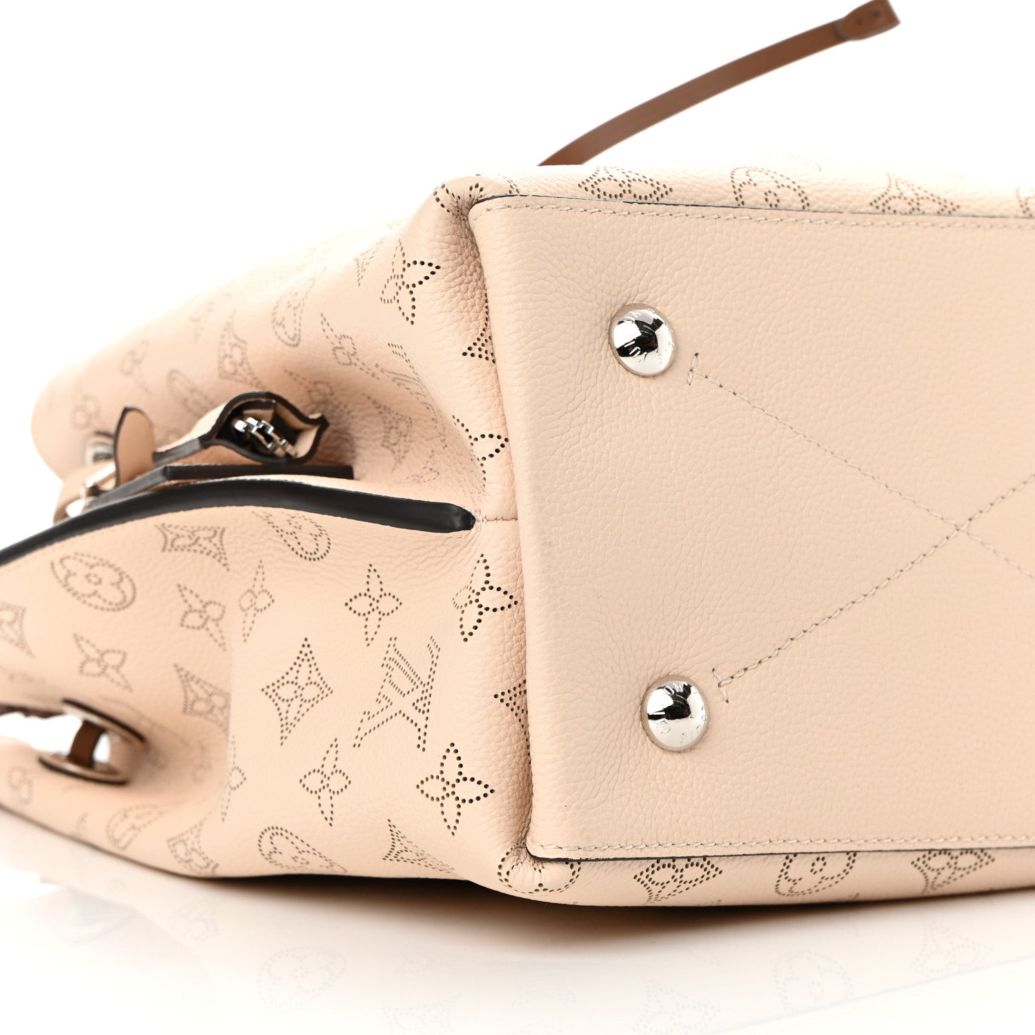 Louis Vuitton Mahina Muria Creme 8 of 10