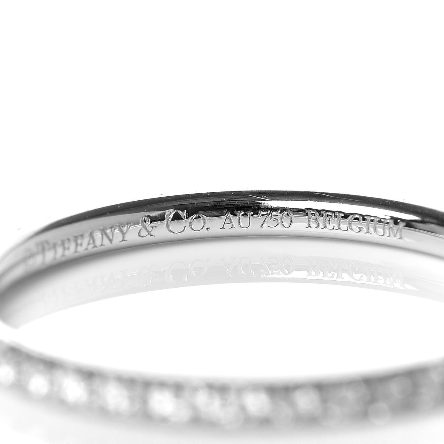 18K White Gold Diamond Metro Band Ring 49 5