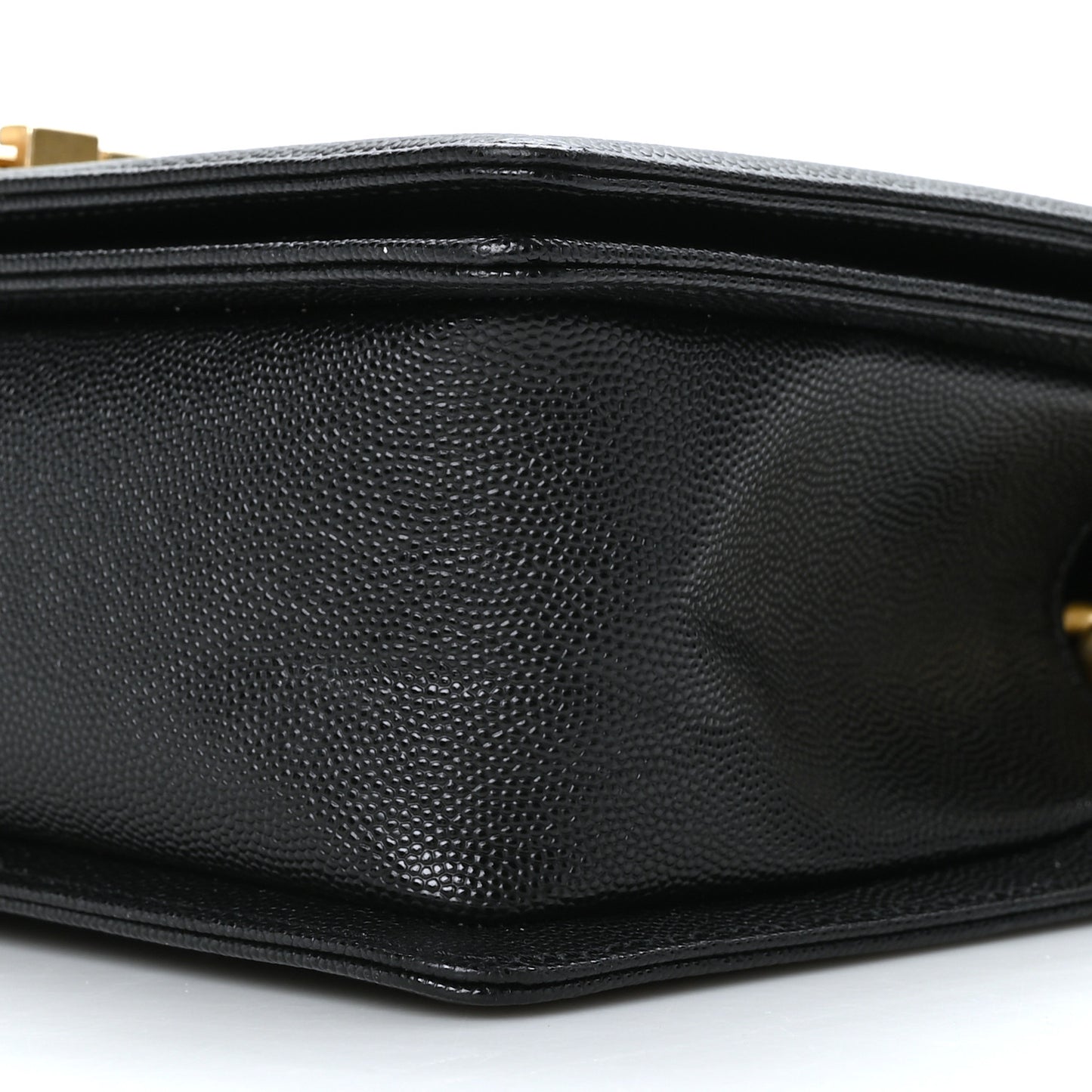 Caviar Quilted Medium Boy Flap Black