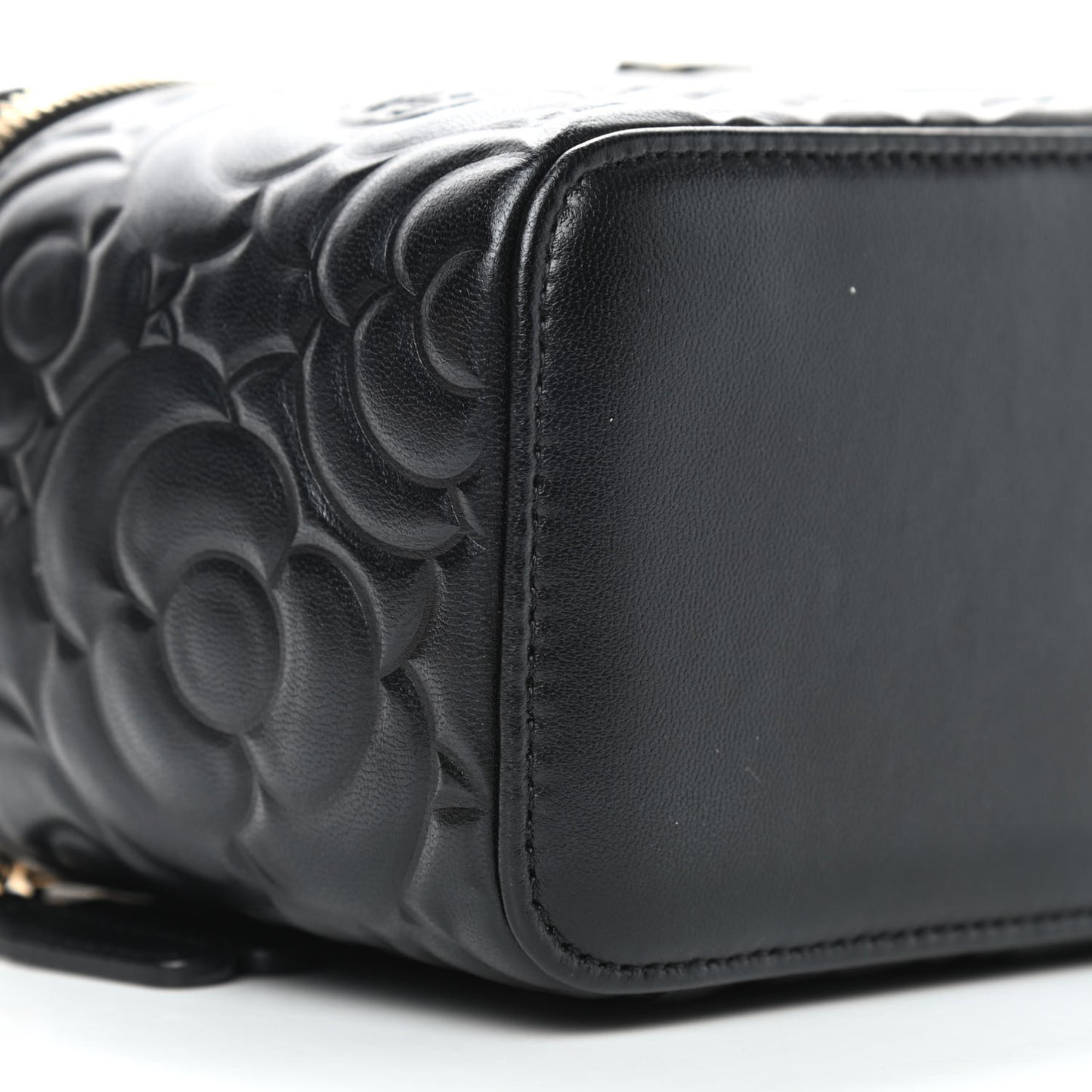 Lambskin Camellia Embossed Small Vanity Case With Chain Black