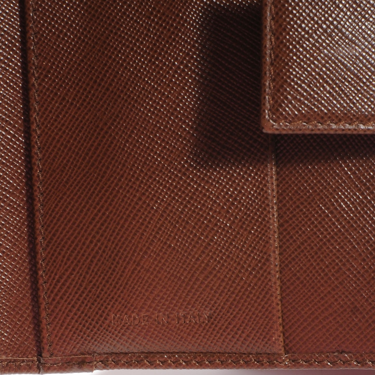 Saffiano Medium Flap Bi Fold Wallet Cacao