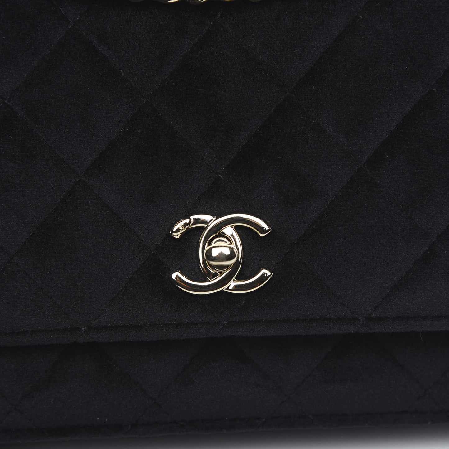 Velvet Quilted Pearl Crush Wallet On Chain WOC Black