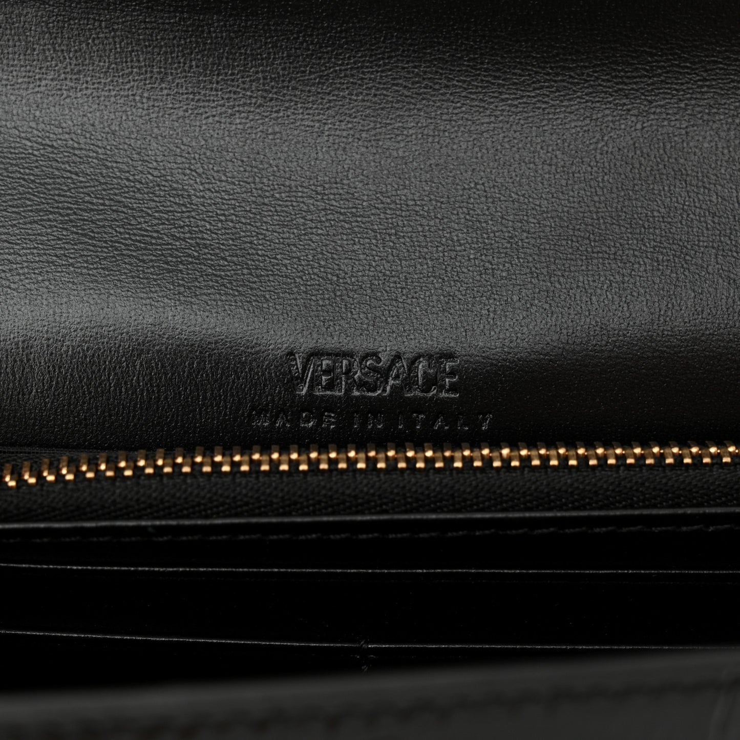 Crocodile Embossed Calfskin Greca Goddess Wallet On Chain Black