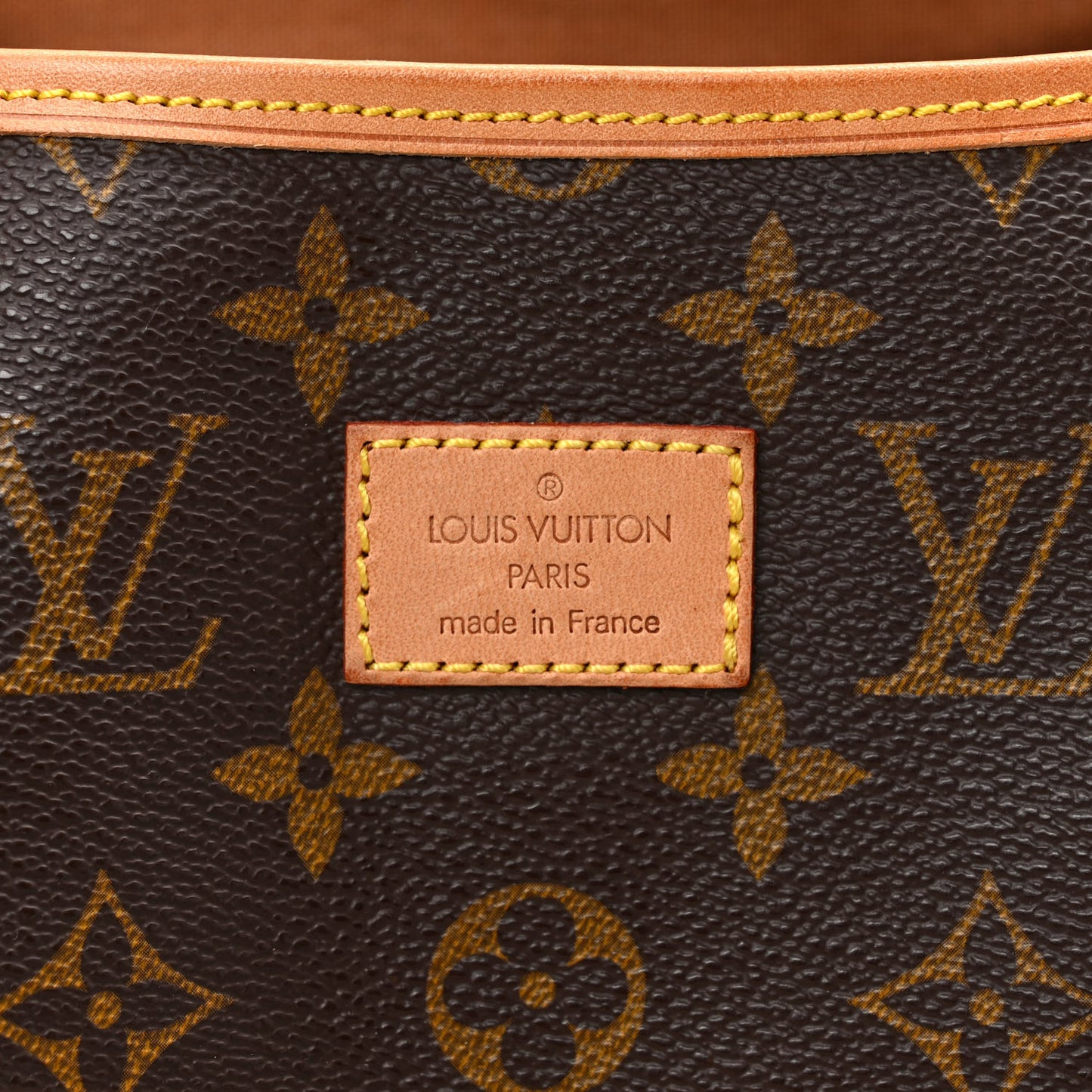Monogram Saumur 35
