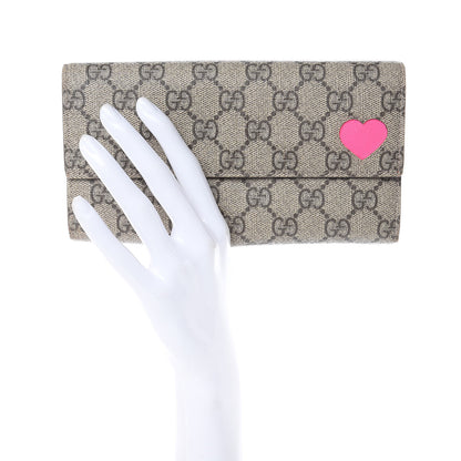 Gucci GG Supreme Monogram Continental Heart Wallet Fluorescent Fuchsia 2 of 14