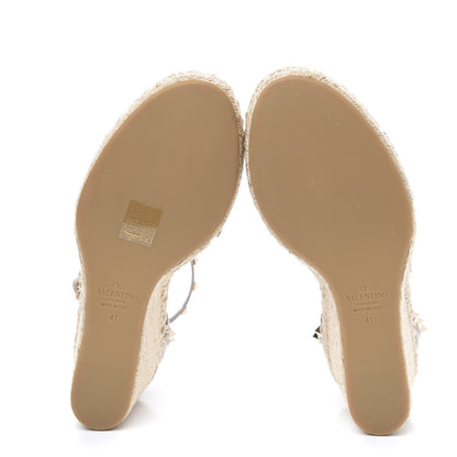 Valentino Garavani Grained Calfskin Rockstud Ankle Strap Espadrille 15/105mm Wedge Sandals 41 Poudre Natural 5 of 8