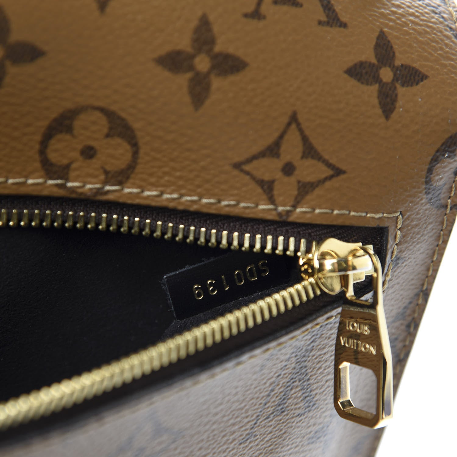 Louis Vuitton Reverse Monogram Pochette Metis 11 of 13
