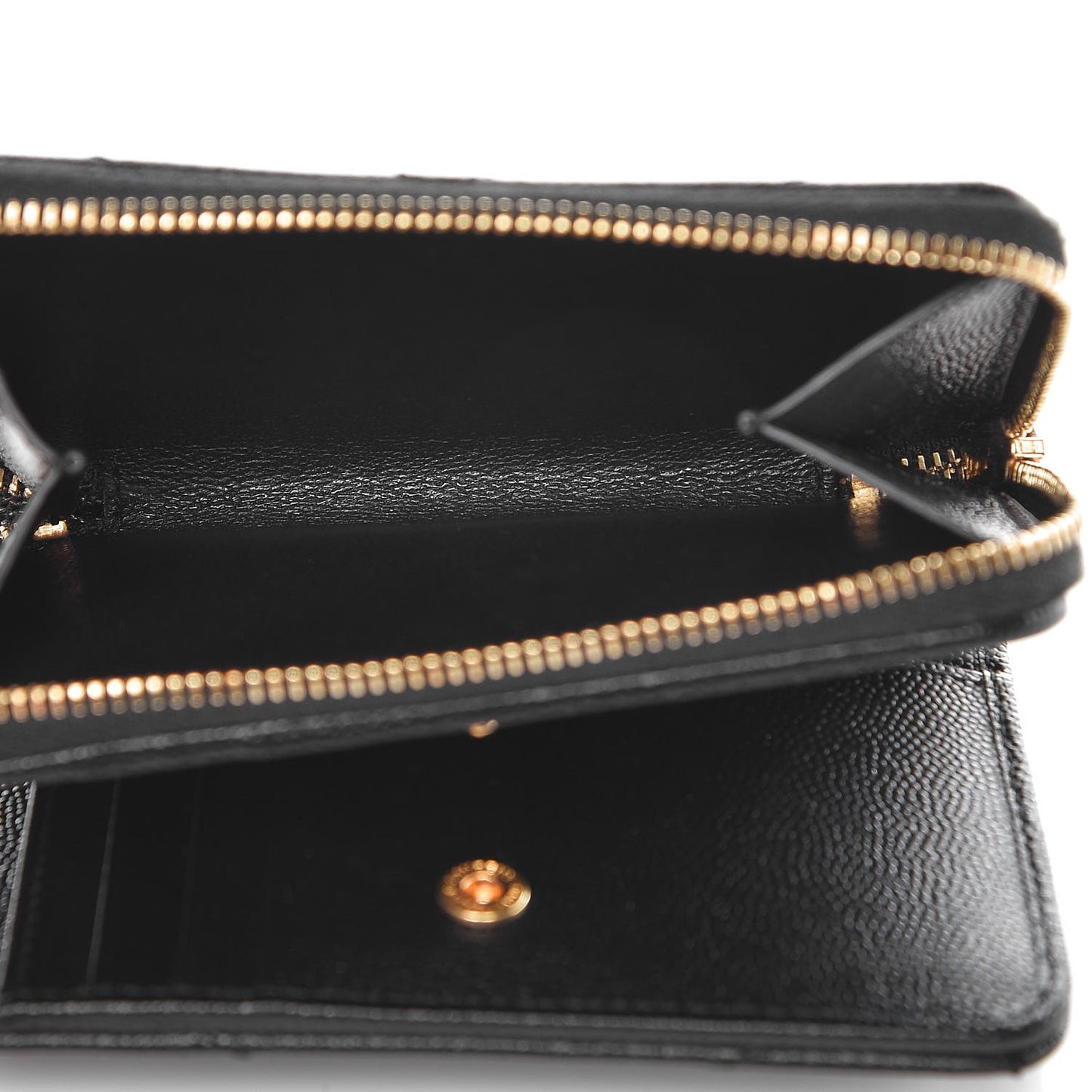 Grain De Poudre Matelasse Chevron Monogram Compact Zip Around Wallet Black