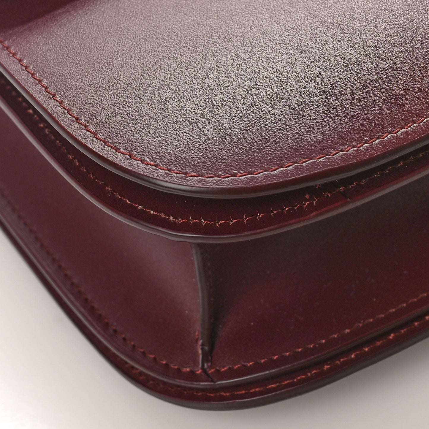 Smooth Calfskin Medium Classic Box Flap Bag Burgundy