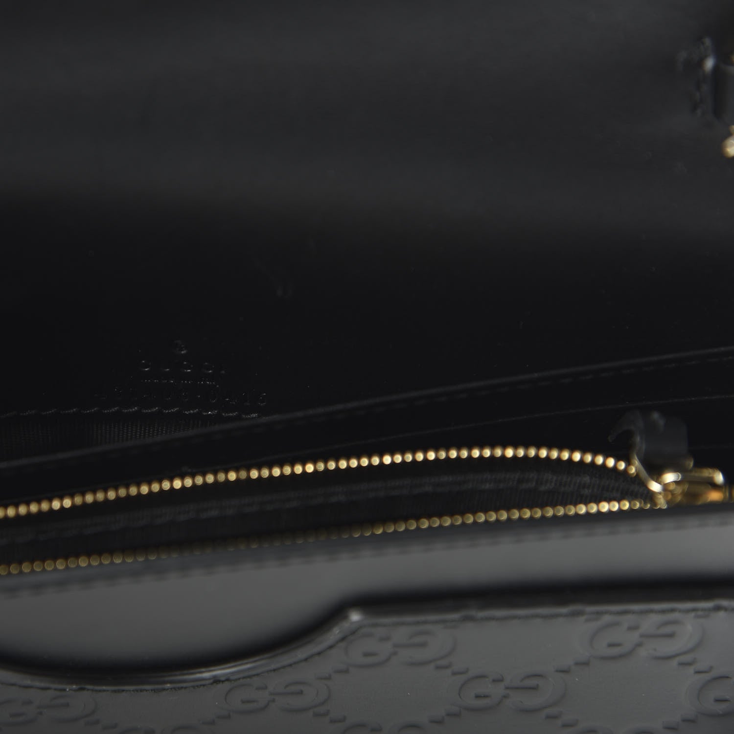 Gucci Guccissima Signature Bowy Chain Wallet Black 8 of 10