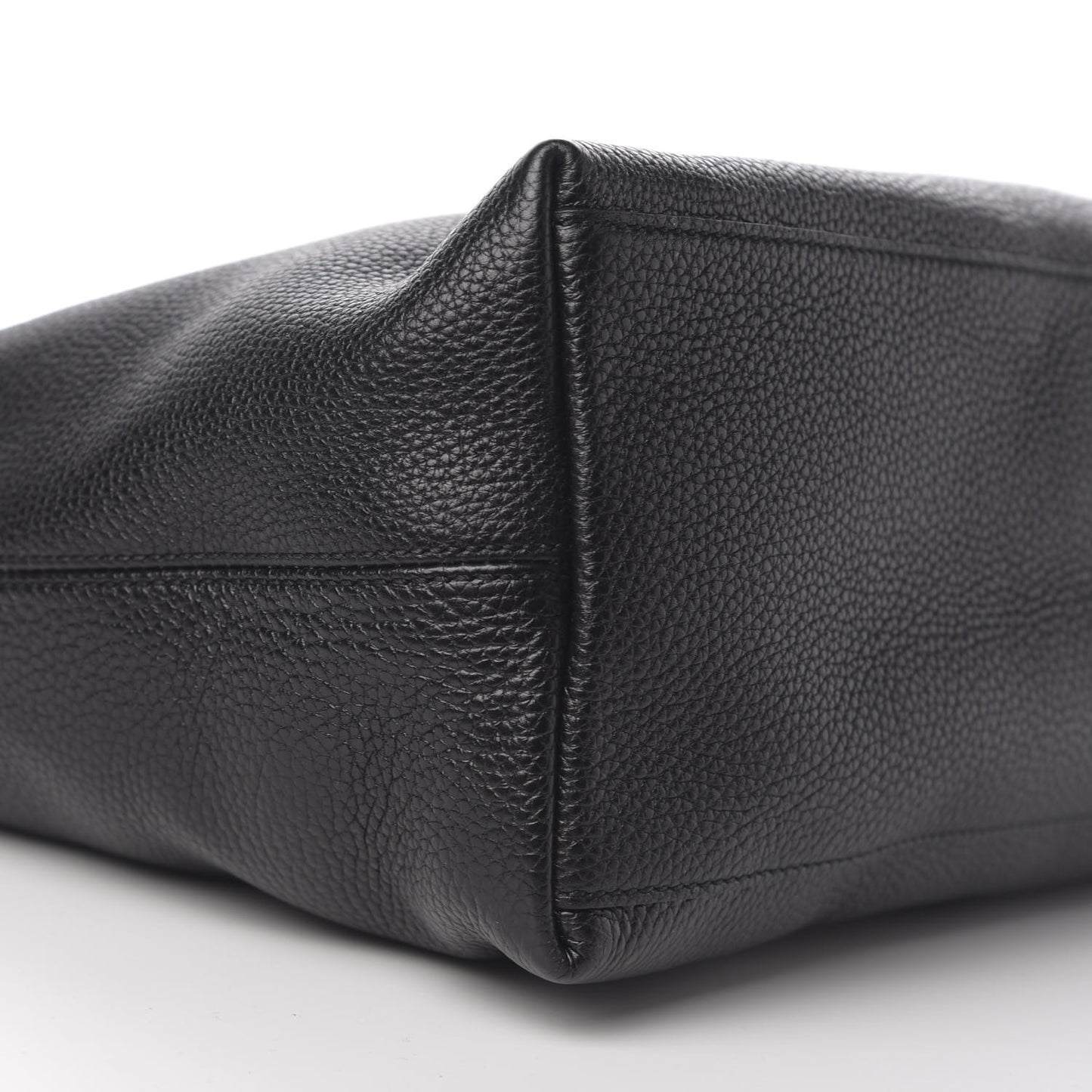 Pebbled Calfskin Medium Soho Chain Shoulder Bag Black