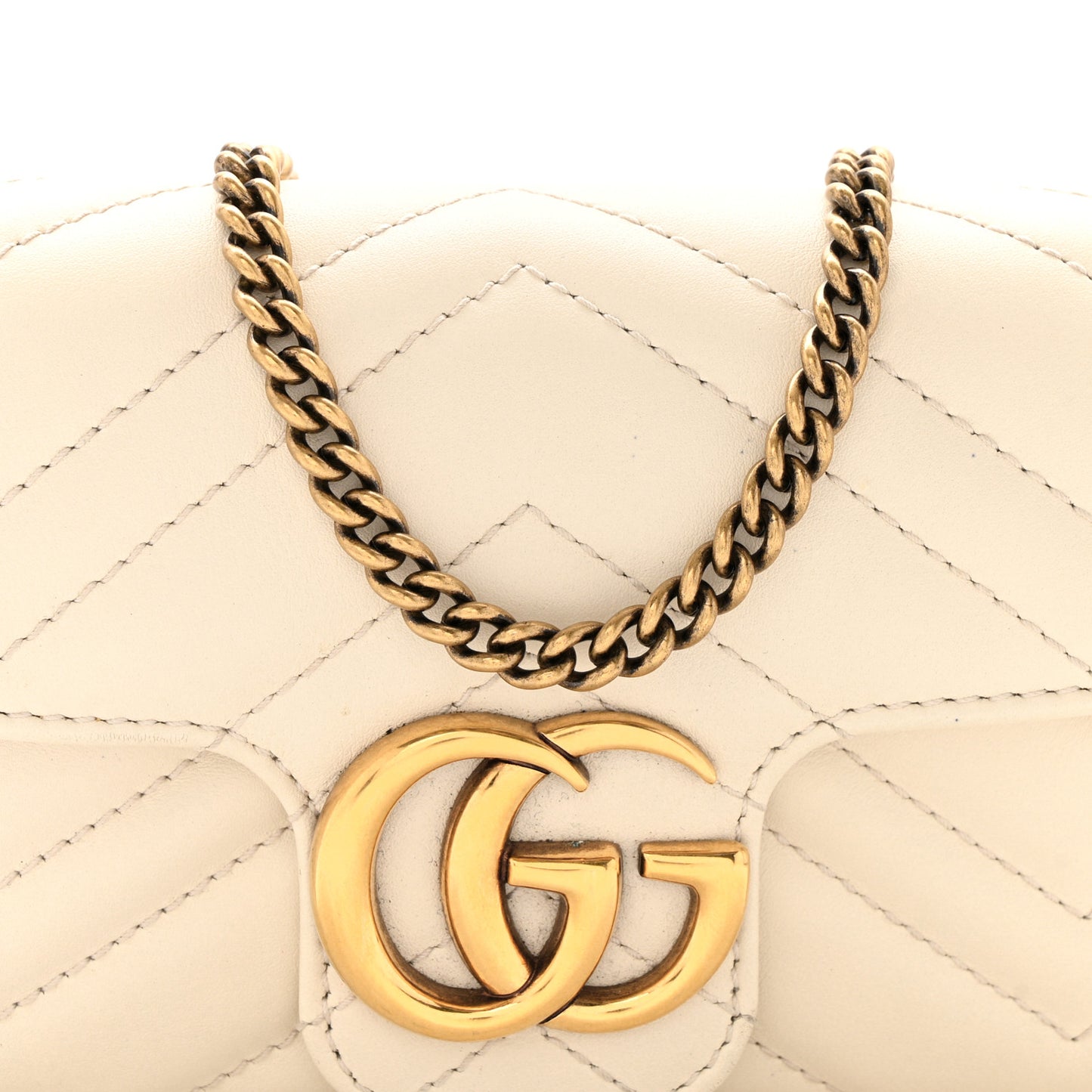 Calfskin Matelasse Super Mini GG Marmont Shoulder Bag White