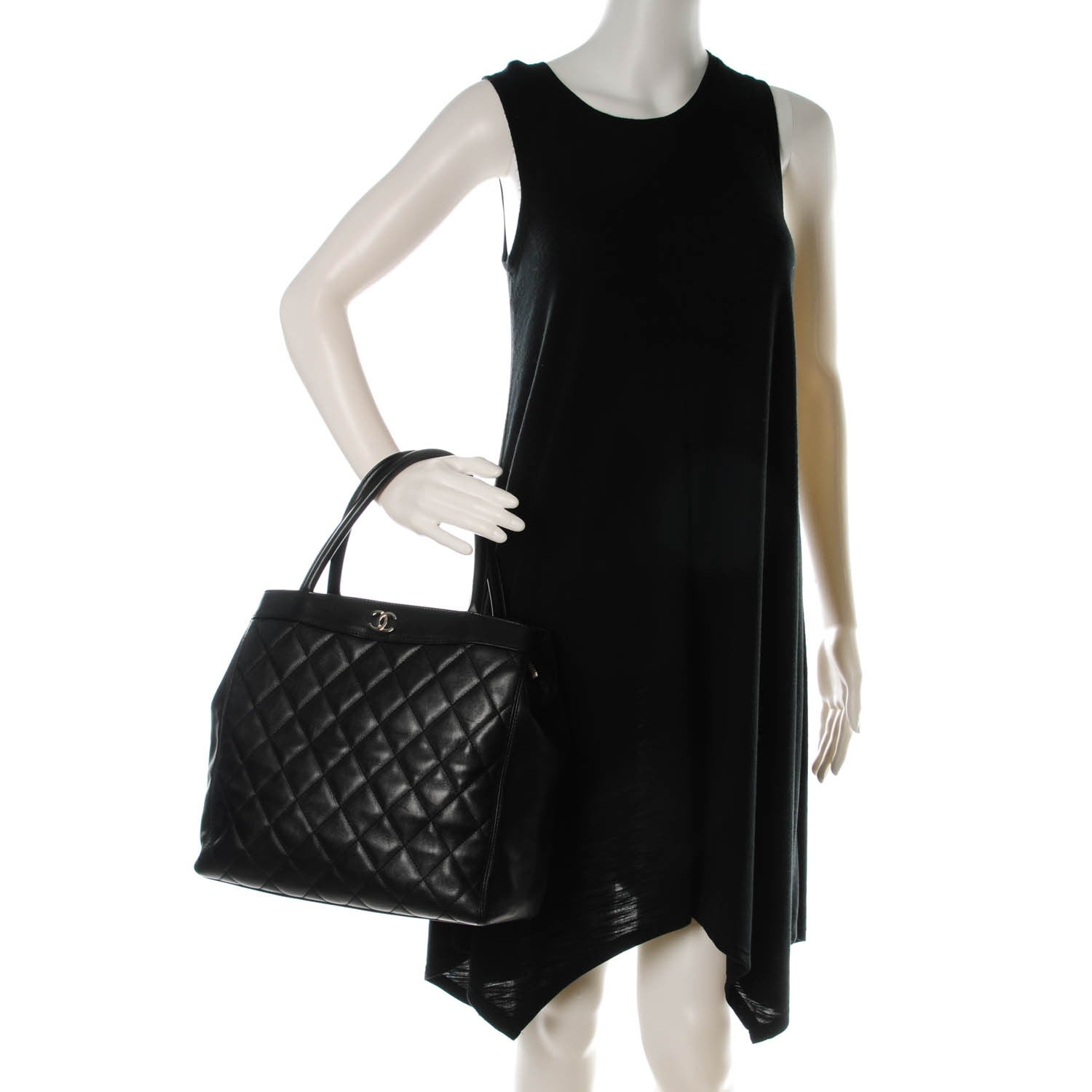 Chanel Lambskin Quilted Tote Black 2 of 7