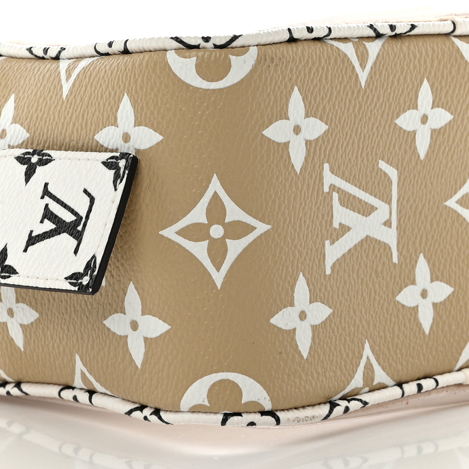 Louis Vuitton Monogram Giant Beach Pouch Kaki 8 of 9
