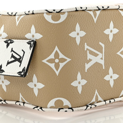 Louis Vuitton Monogram Giant Beach Pouch Kaki 8 of 9