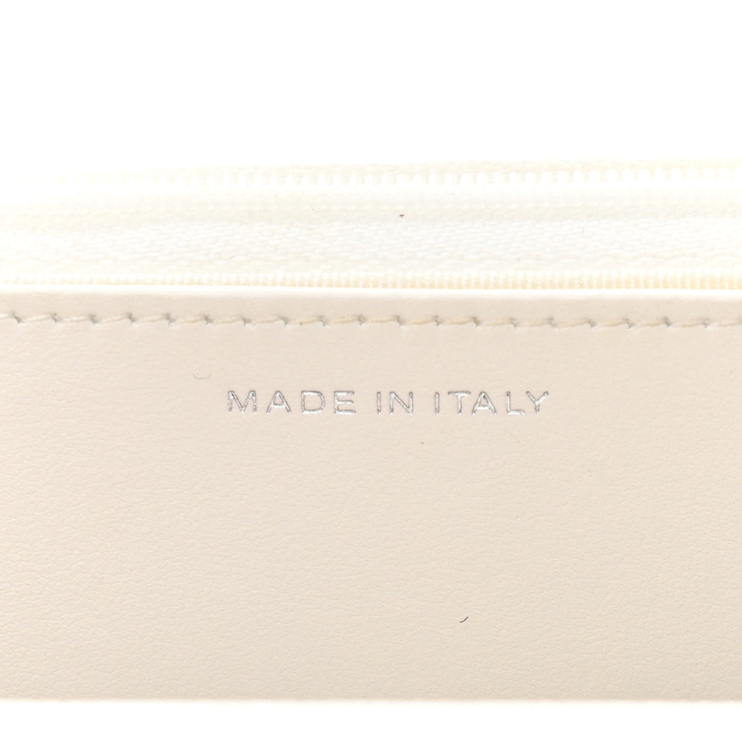 Caviar Quilted Wallet On Chain WOC White