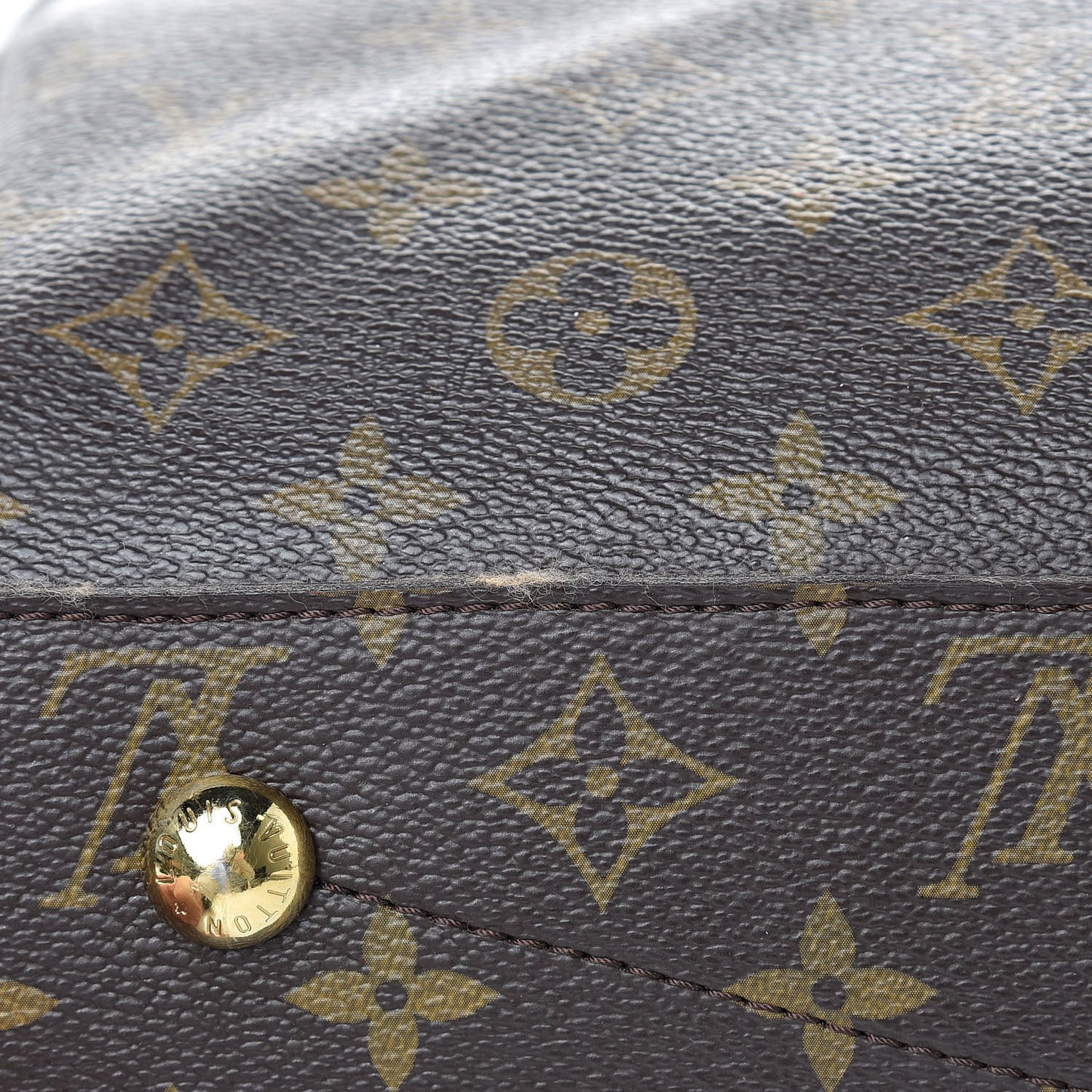 Monogram Metis