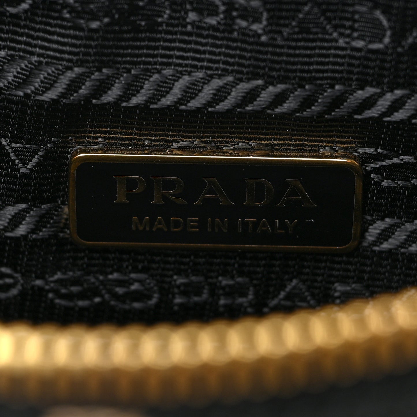 Jacquard Triangolo Symbole Embroidered Mini Triangle Bag Black Corda