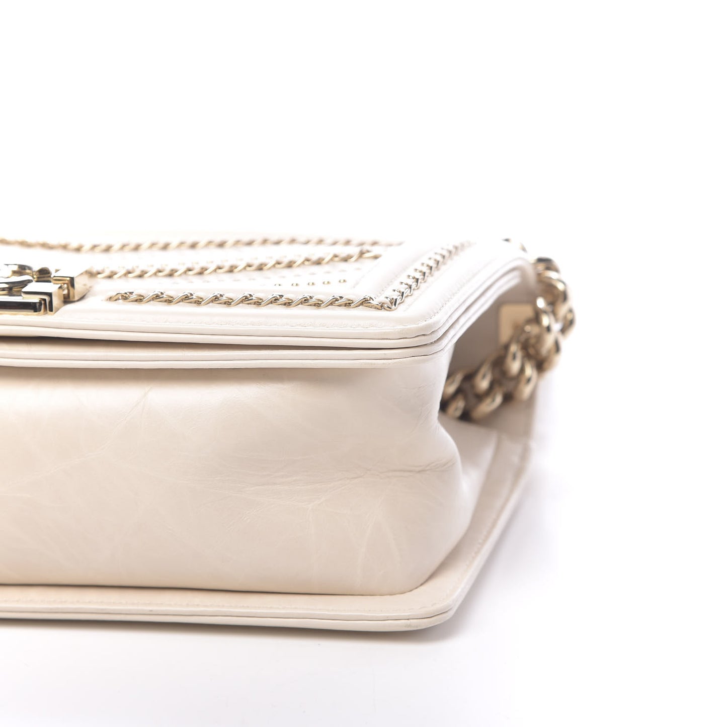 Crumpled Calfskin Chevron Medium Chain Boy Flap Ivory