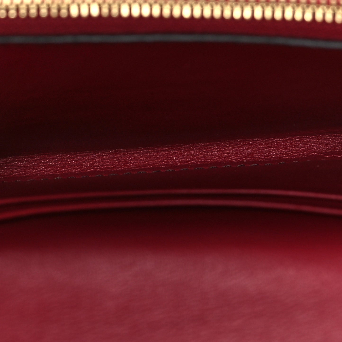 Grainy Calfskin House Check Wellington Wallet Red