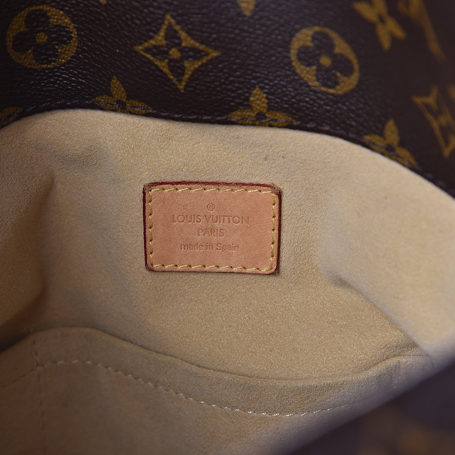Louis Vuitton Monogram Artsy MM 6 of 10