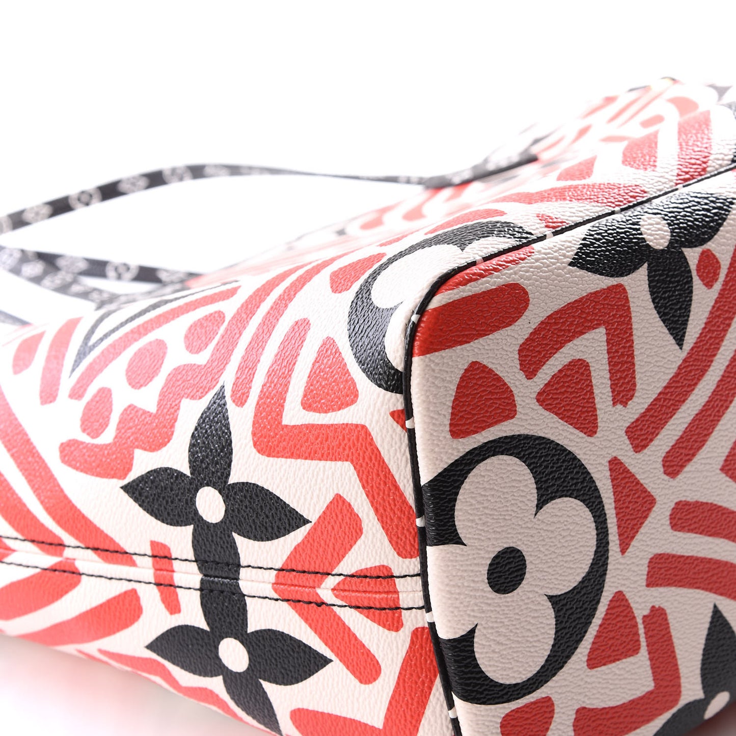 Monogram Giant Crafty Neverfull MM Creme Rouge Black