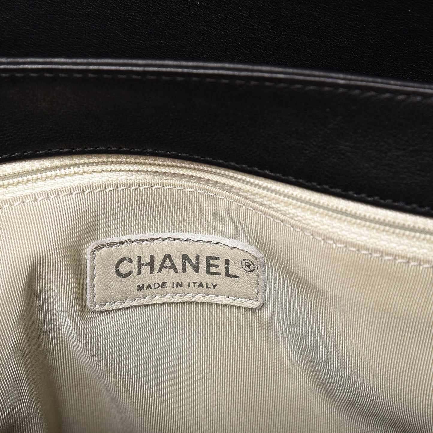 Washed Lambskin Quilted Maxi Chain Around Flap Black