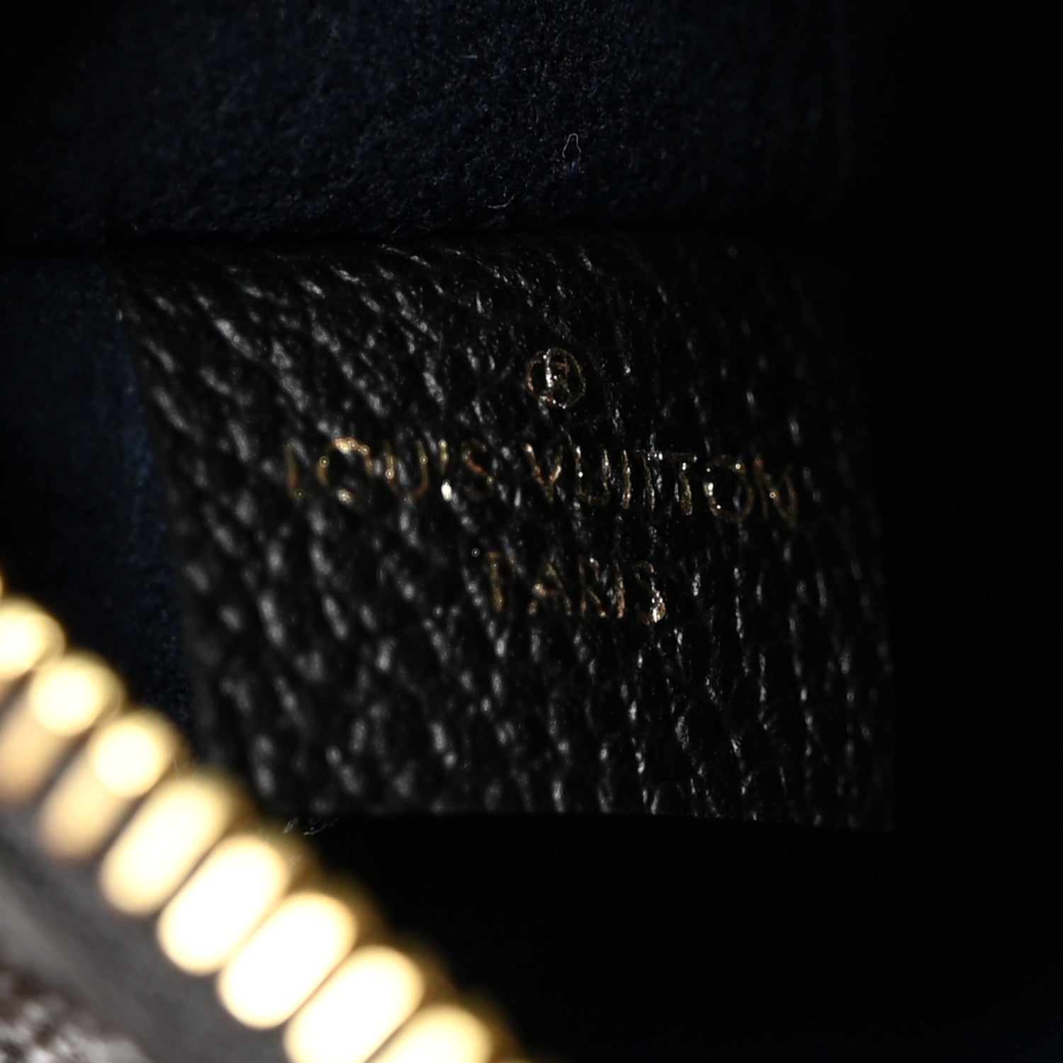 Louis Vuitton Empreinte Monogram Giant Neverfull MM Pochette Black 6 of 7