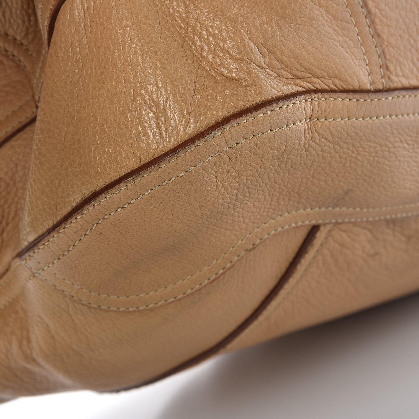 Vitello Daino Hobo Sabbia