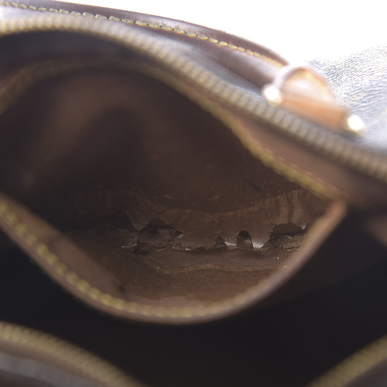 Louis Vuitton Monogram Speedy 25 21 of 26