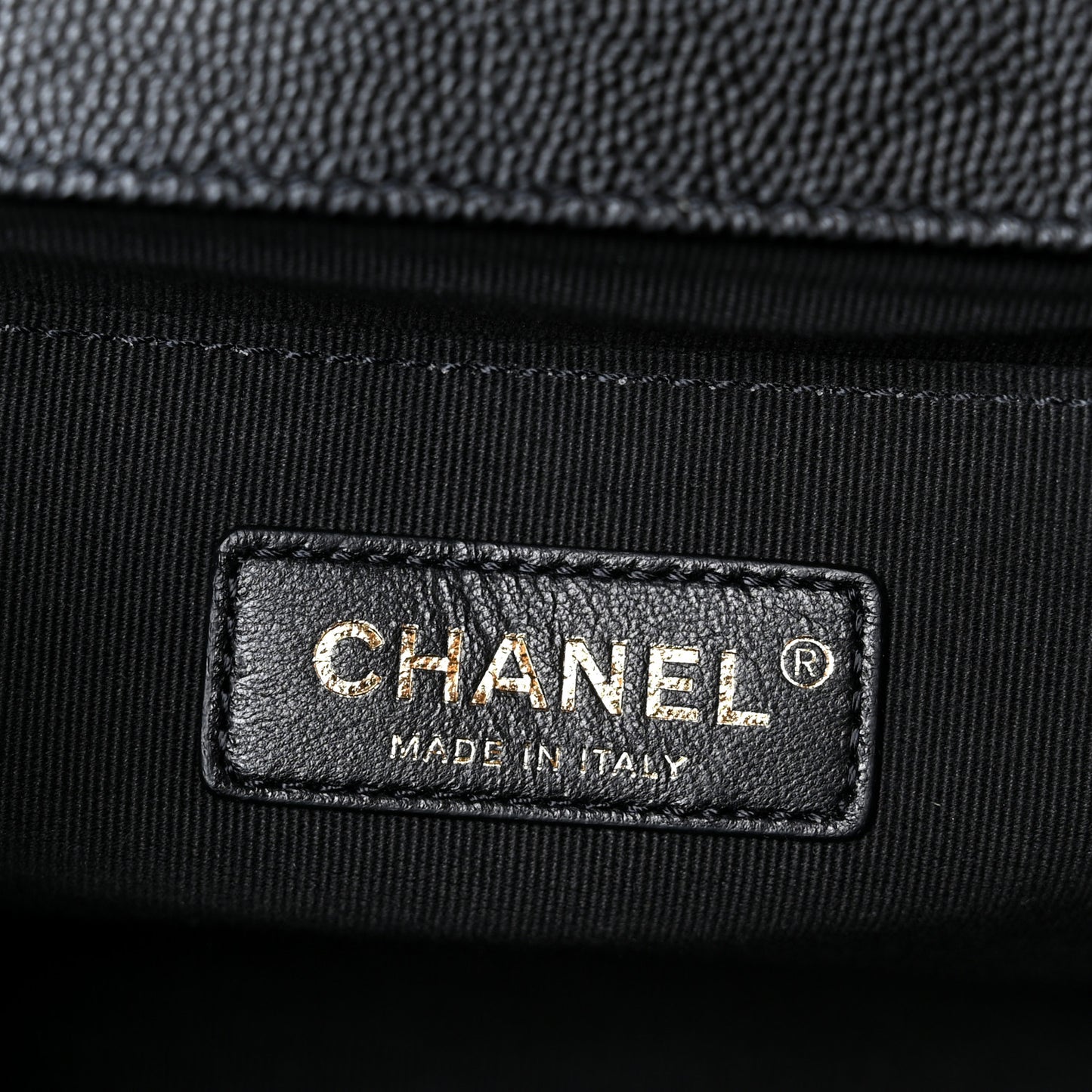 Caviar Quilted Medium Boy Flap Black