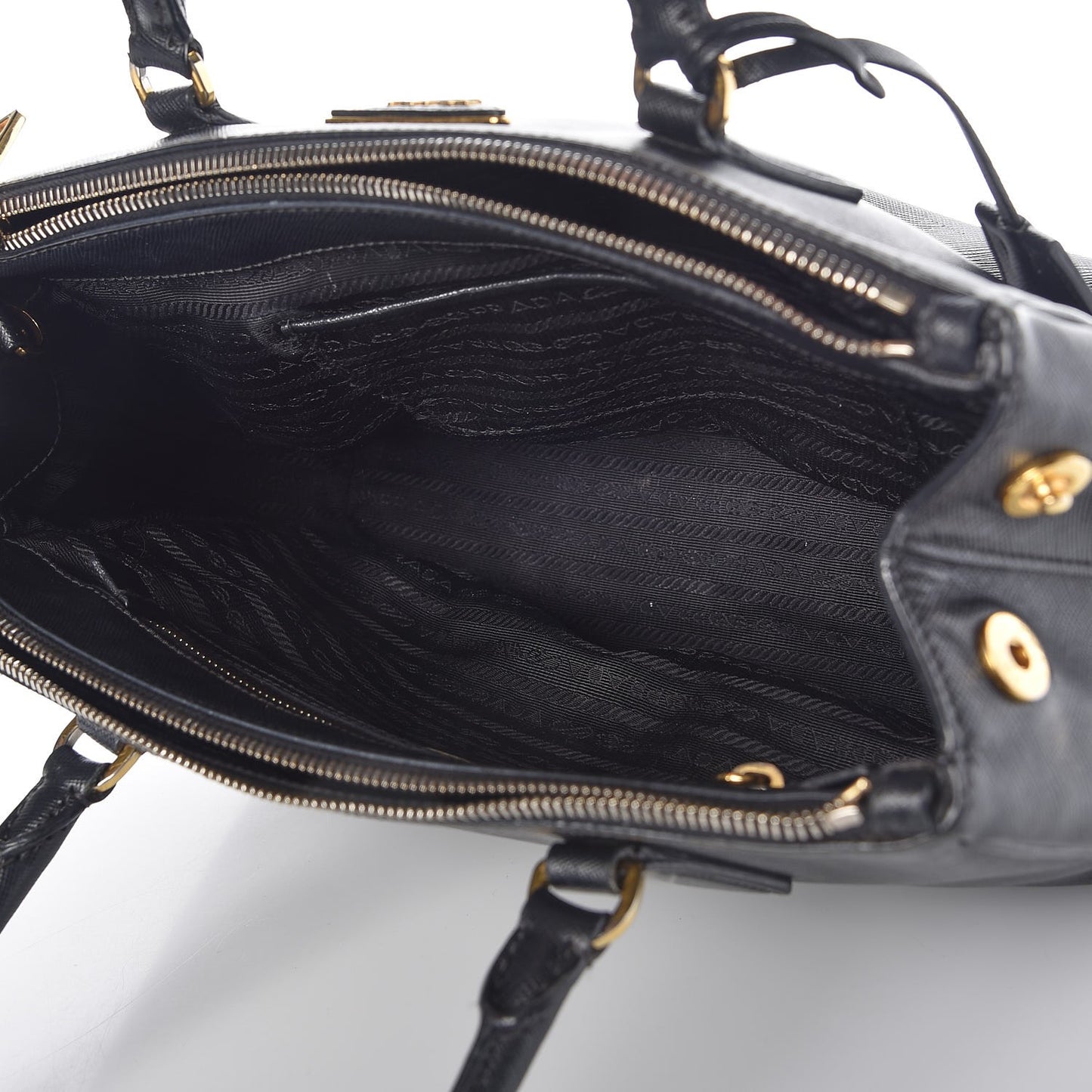 Saffiano Medium Galleria Double Zip Tote Black