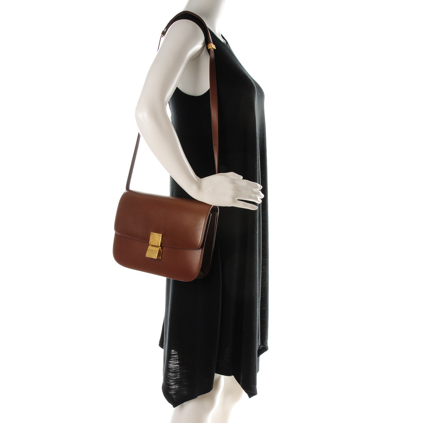 Smooth Calfskin Medium Classic Box Flap Bag Chestnut