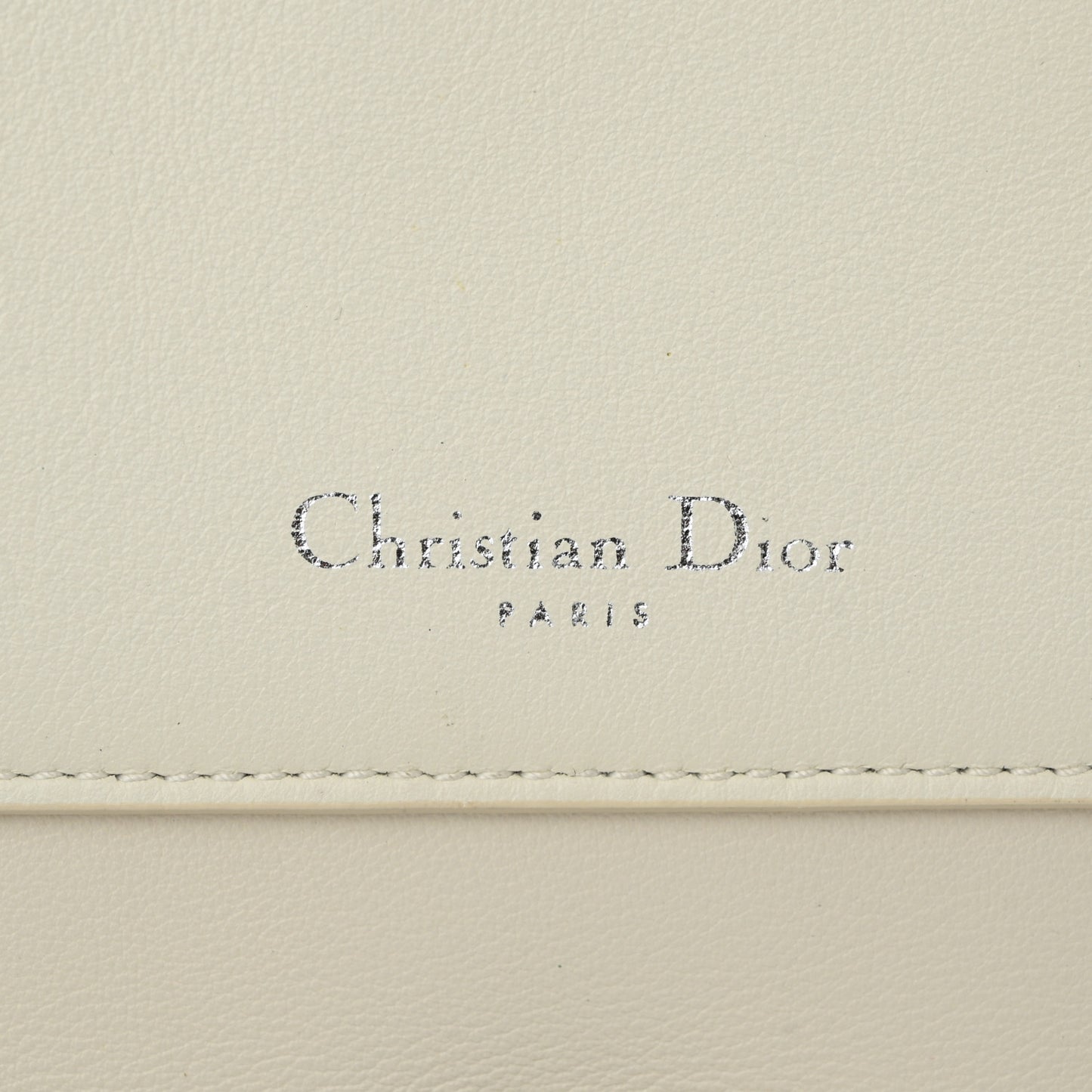 Smooth Calfskin Bi-Color Medium Be Dior Flap White Black