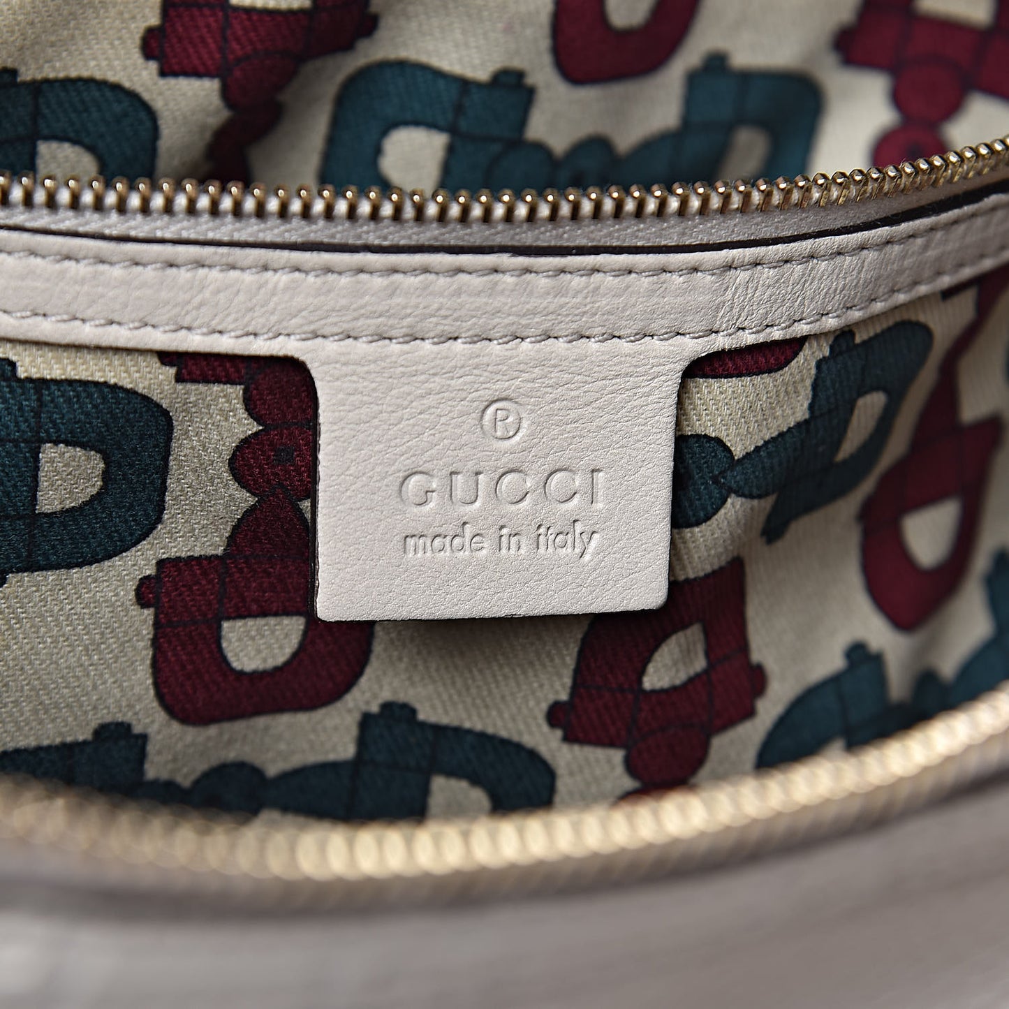 Pebbled Calfskin Guccissima Trim Medium Signoria Hobo Off White