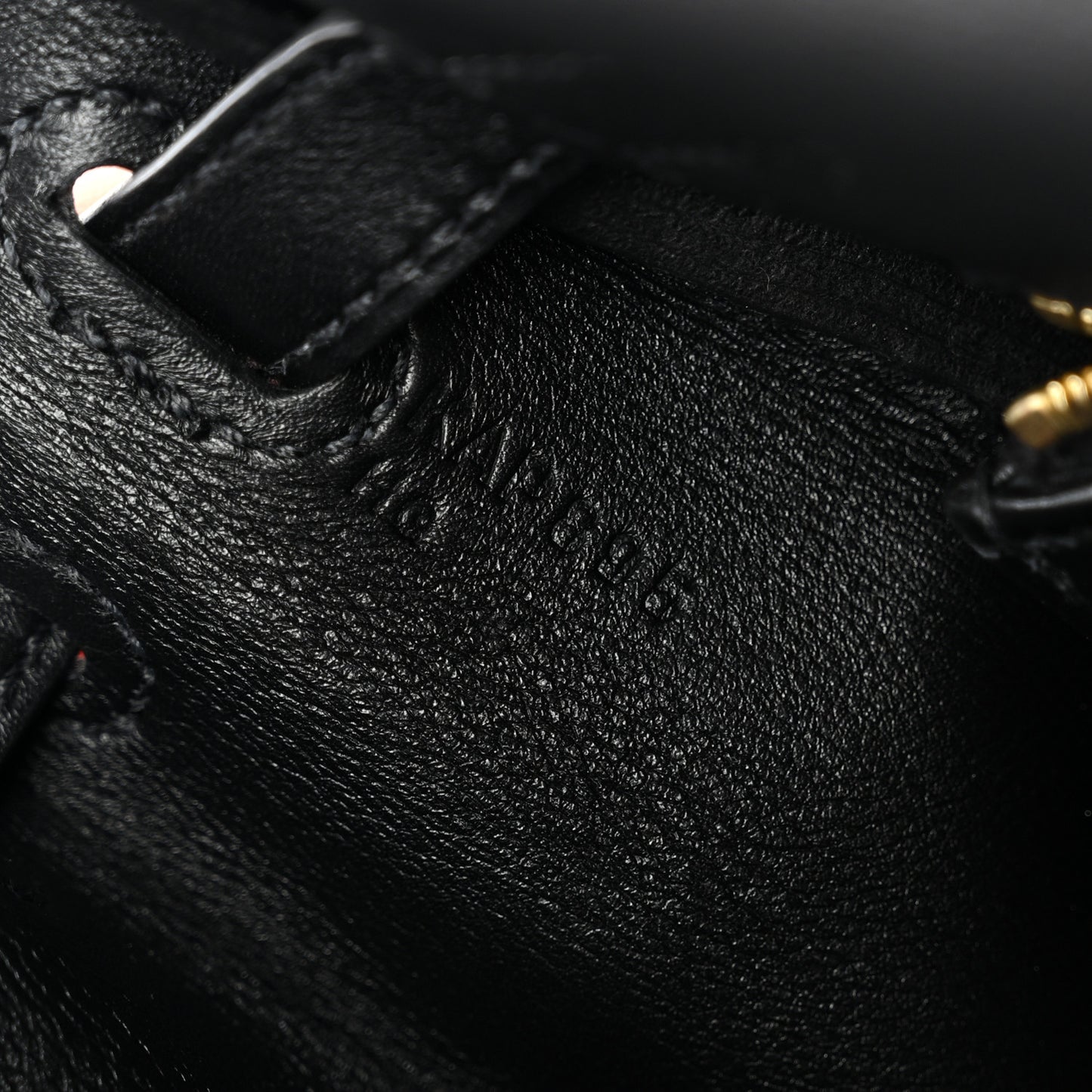 Cheri Calfskin Kelly Retourne 25 Black