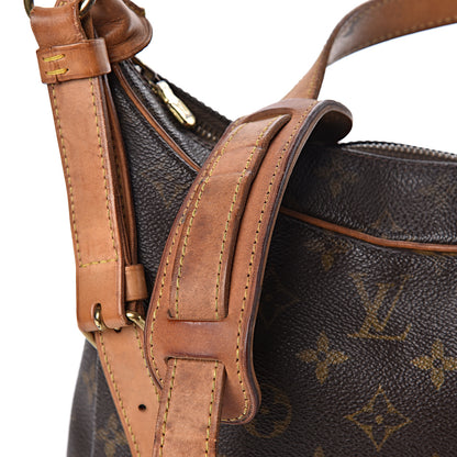 Louis Vuitton Monogram Boulogne 30 9 of 21