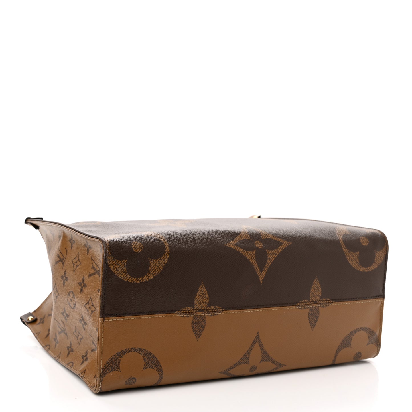 Reverse Monogram Giant Onthego MM