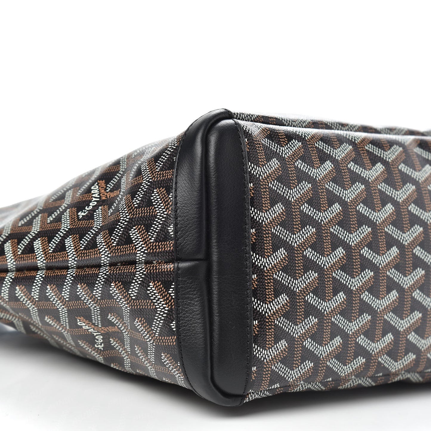 Goyardine Artois PM Black