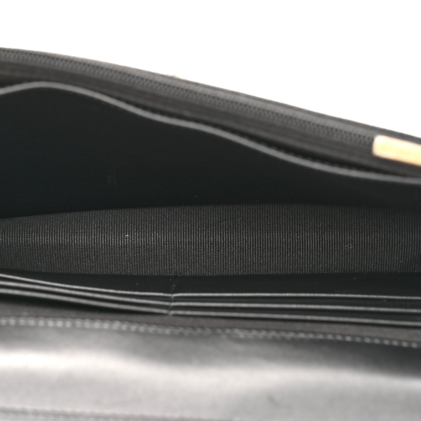 Caviar Quilted CC Turnlock Charm Wallet On Chain WOC Black