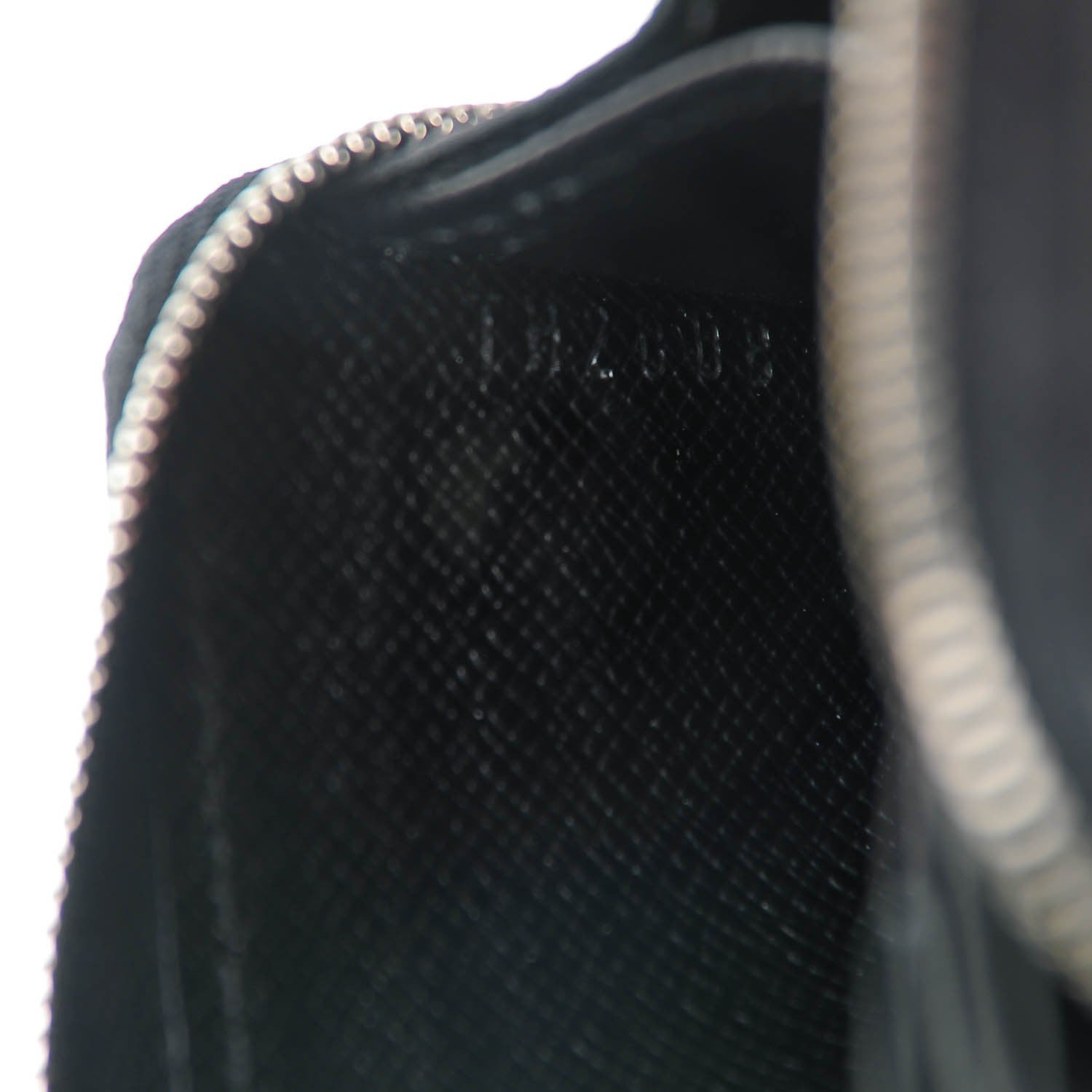 Louis Vuitton Epi Zippy Coin Purse Black 7 of 7