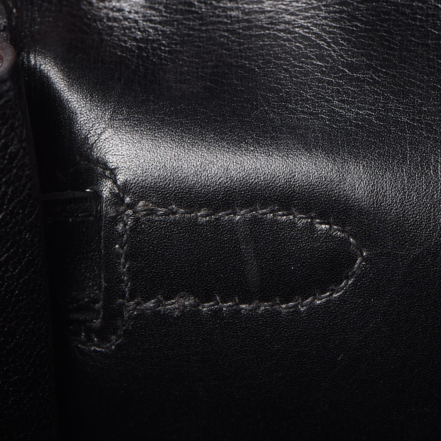 Box Kelly Retourne 32 Black